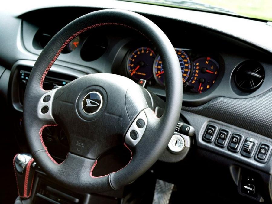  Daihatsu YRV Turbo 2001 года  (фото 5 из 12)